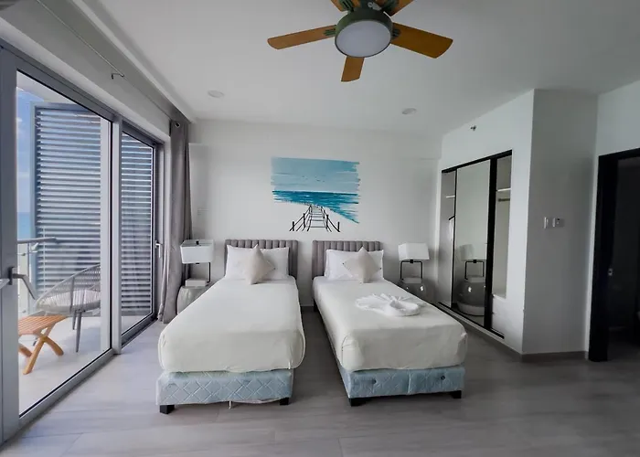 Hotel Boardwalks - A Sky Harbour Oceanfront Twin Montego Bay