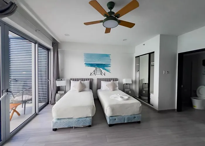 Hotel Boardwalks - A Sky Harbour Oceanfront Twin Montego Bay