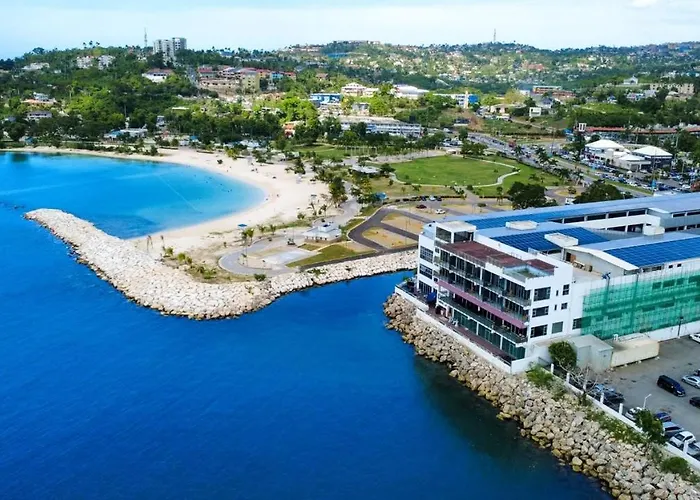 Hotel Boardwalks - A Sky Harbour Oceanfront Twin Montego Bay